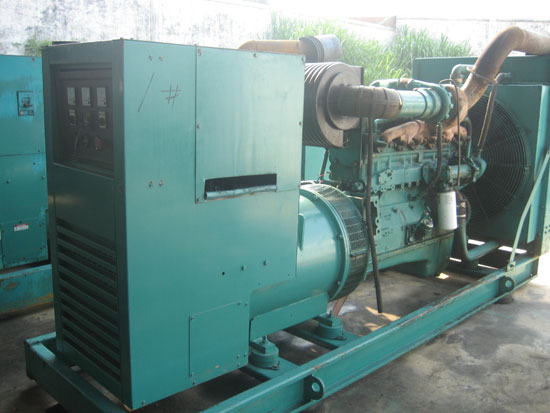 百色租赁发电机- 发电机碳刷磨损的原因是什么