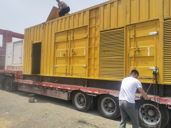 百色除了负载情况和发动机维护，还有哪些因素会影响 200kw 柴油发电机的油耗？