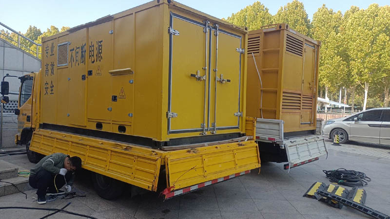 百色柴油发电机组和UPS电源配合使用时的注意事项