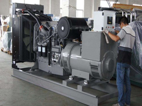 百色柴油发电机组和储能设备配合使用的案例