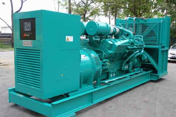 百色柴油发电机组电压不稳定怎样维修？